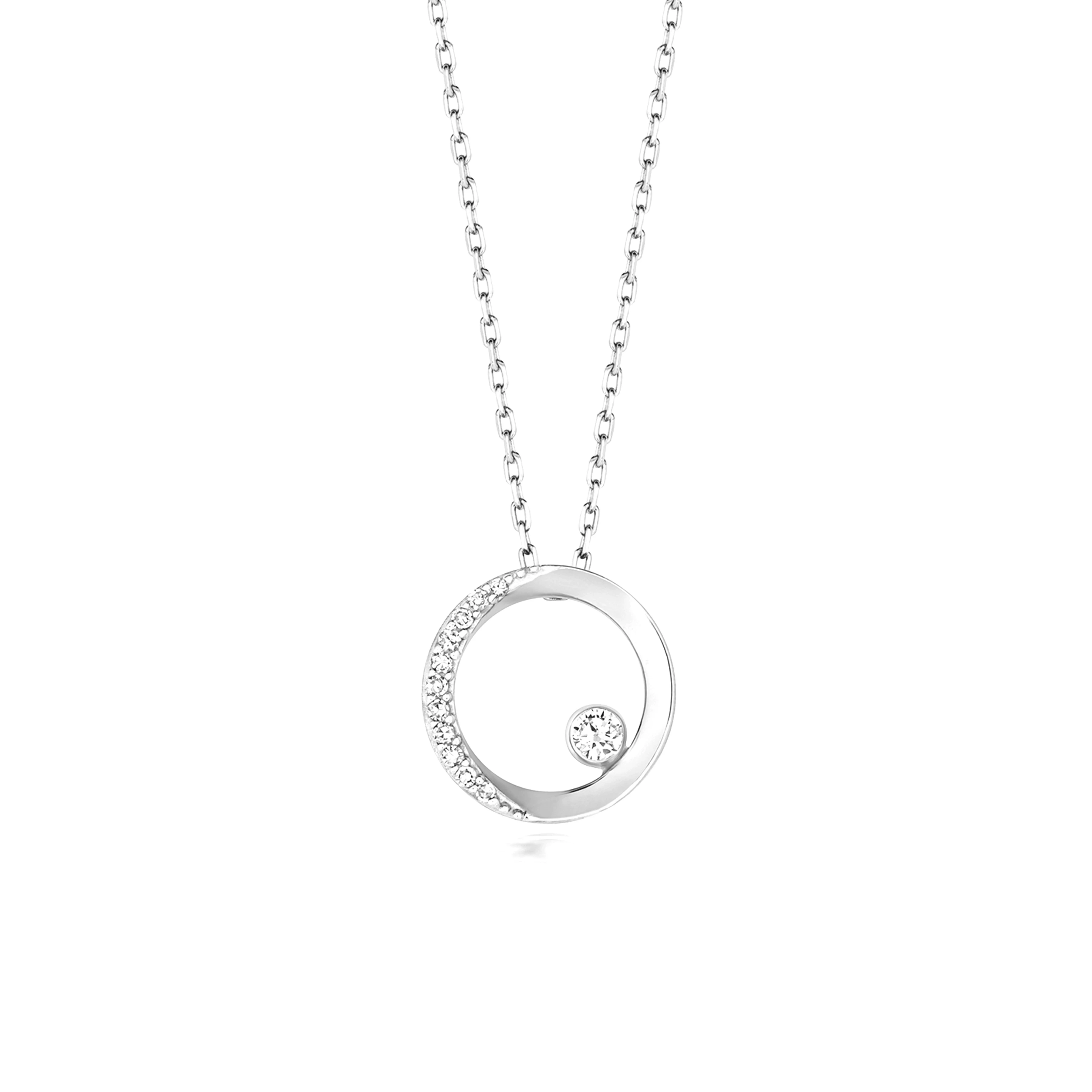 bezel setting circle shaped round diamond pendant necklace