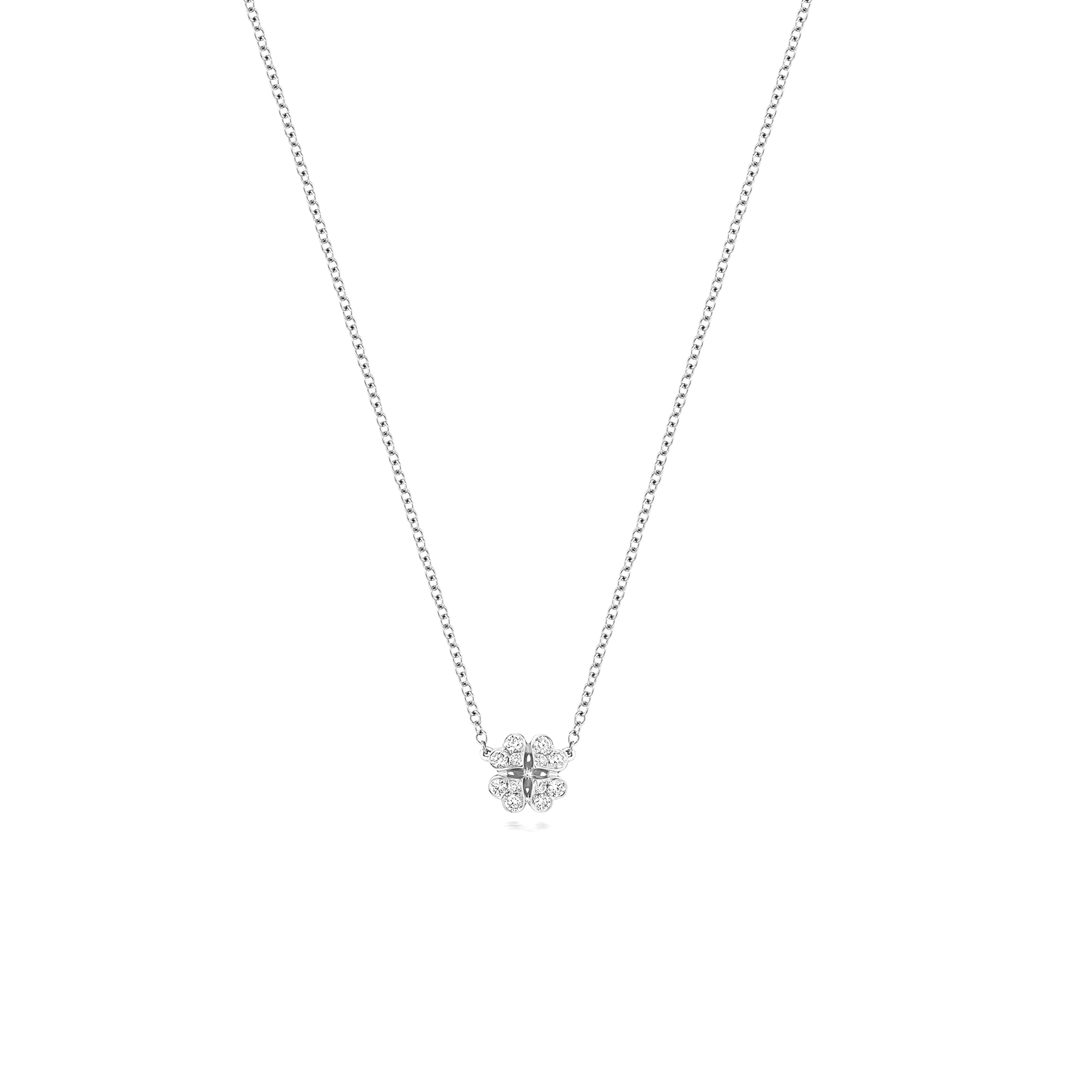 prong setting heart shaped round diamond clover necklace