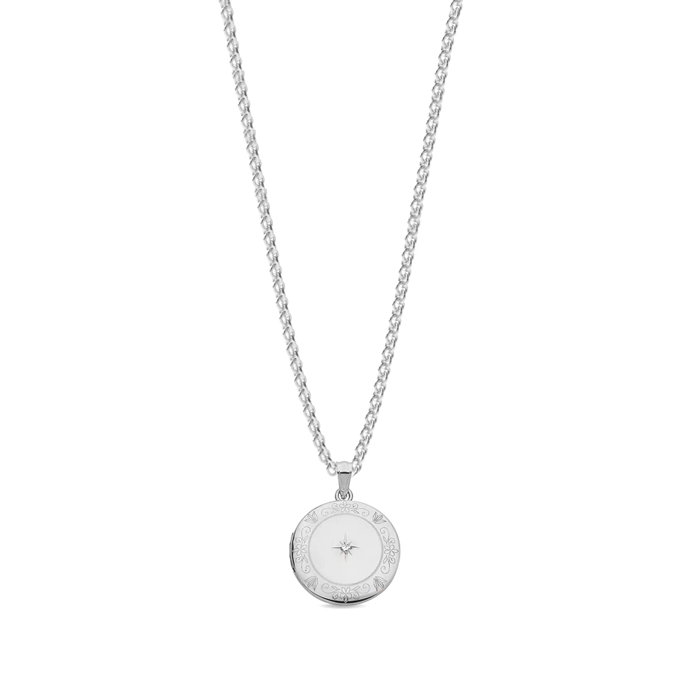 round shape diamond design on locket necklace 
