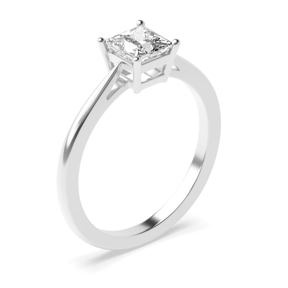 Princess Cut Engagement Rings  In White Gold / Platinum for Women