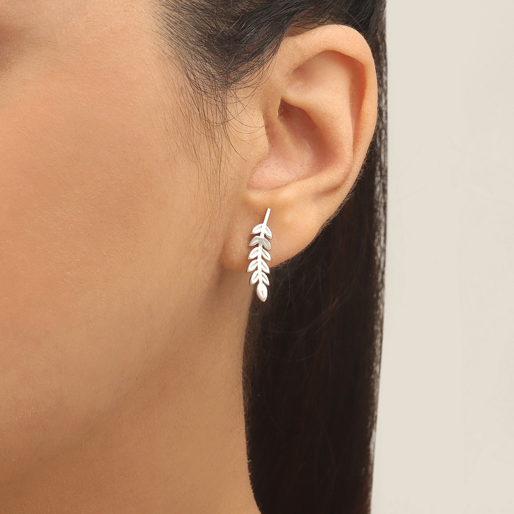 Decent leaf Diamond Earrings