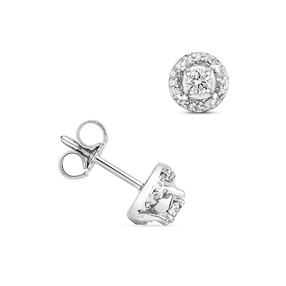 prong setting impeccably holds the round-shaped diamond stud Earring