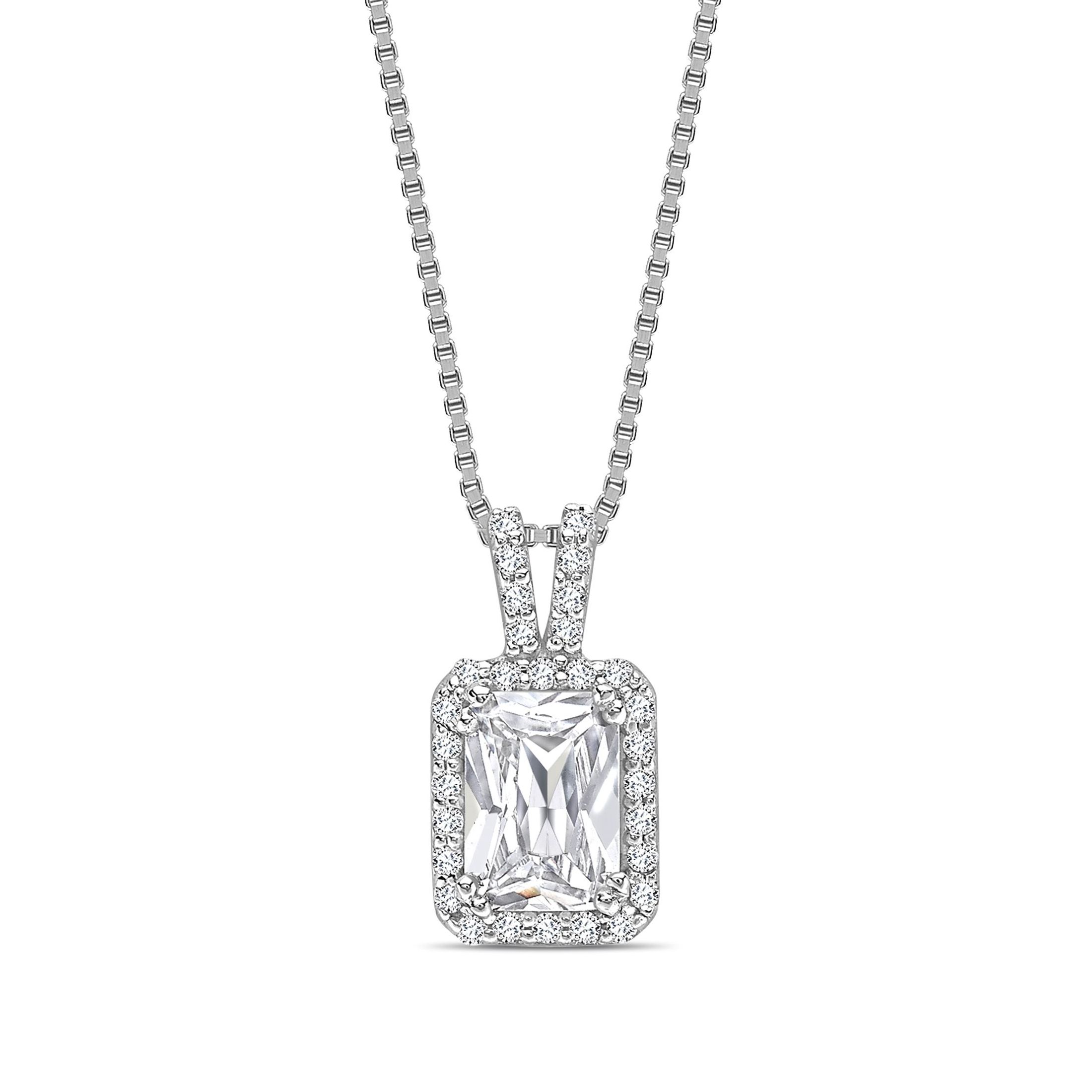 Moissanite Set V Bale Radiant Shape Halo Moissanite Pendant