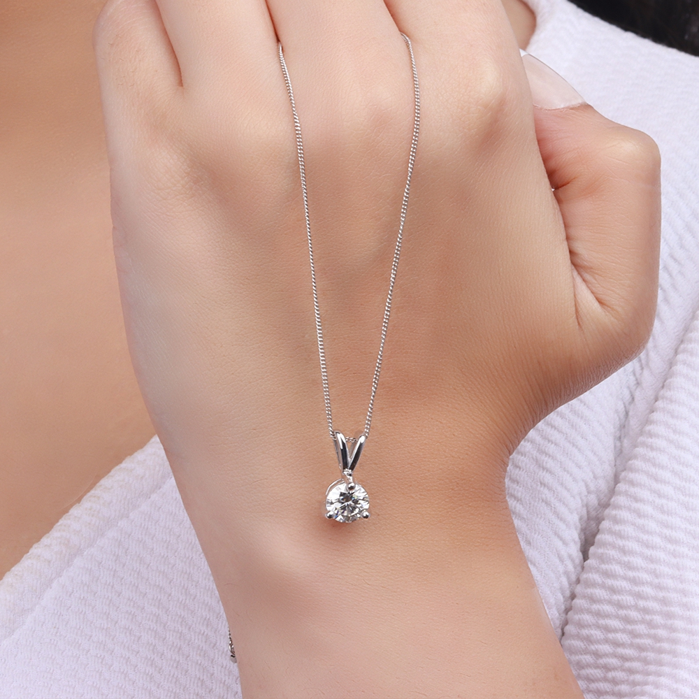 3 Prong Round V Shaped Bale Solitaire Pendant Necklace