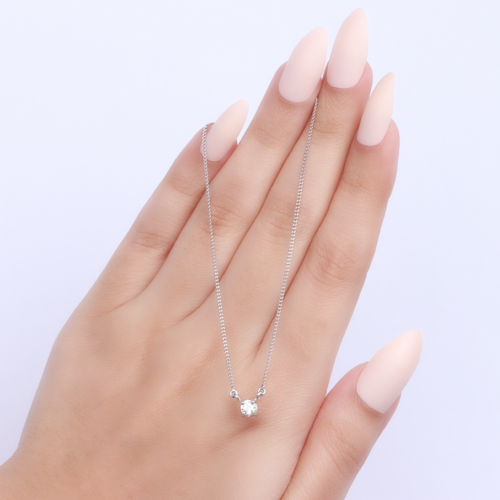 4 Prong White Gold elegant Solitaire Pendant Necklace