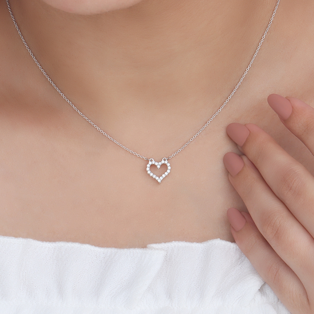 Round Heart Pendant Necklace