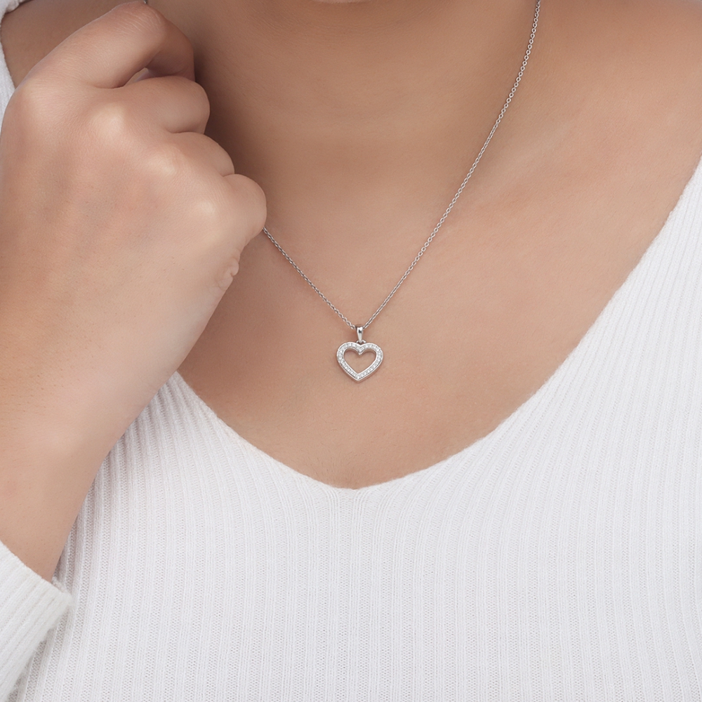 Round Naturally Mined Diamond Heart Pendant Necklace