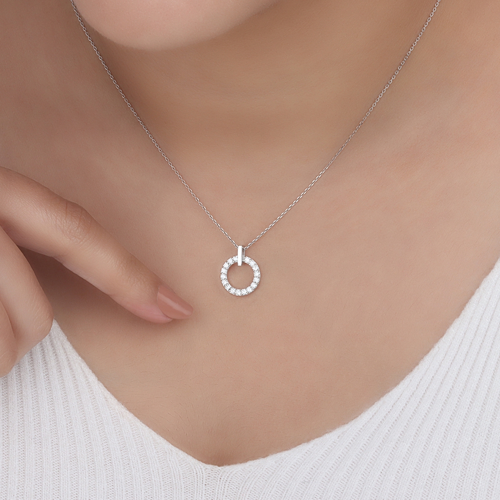 4 Prong Round Lustre Lab Grown Diamond Circle Pendant Necklace