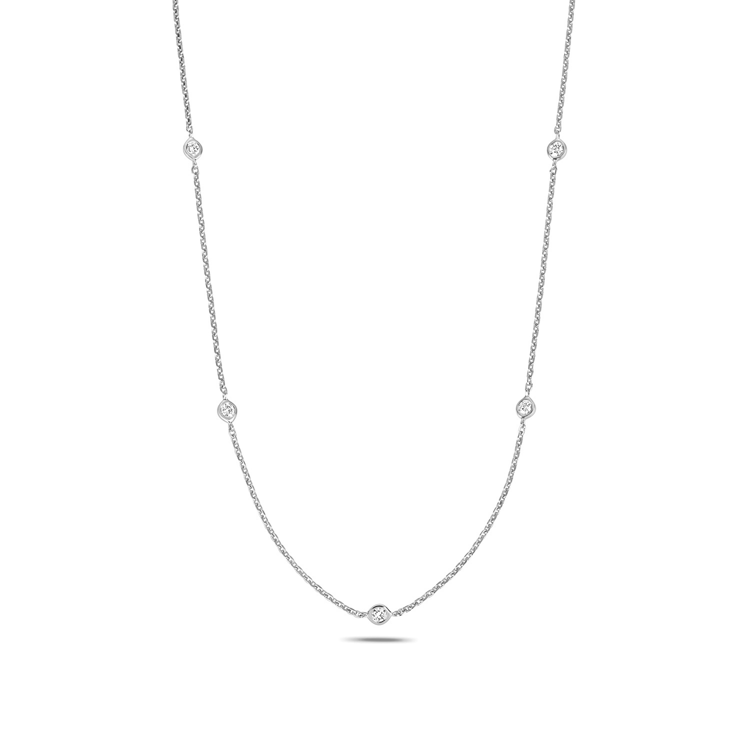 bezel setting round shape delicate diamond necklace