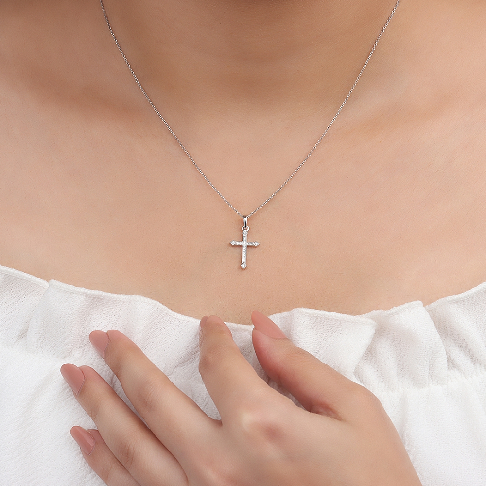 4 Prong Round Designer Shine Cross Pendant Necklace