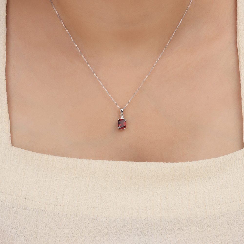 4 Prong Cushion Beam Garnet Gemstone Pendant Necklace