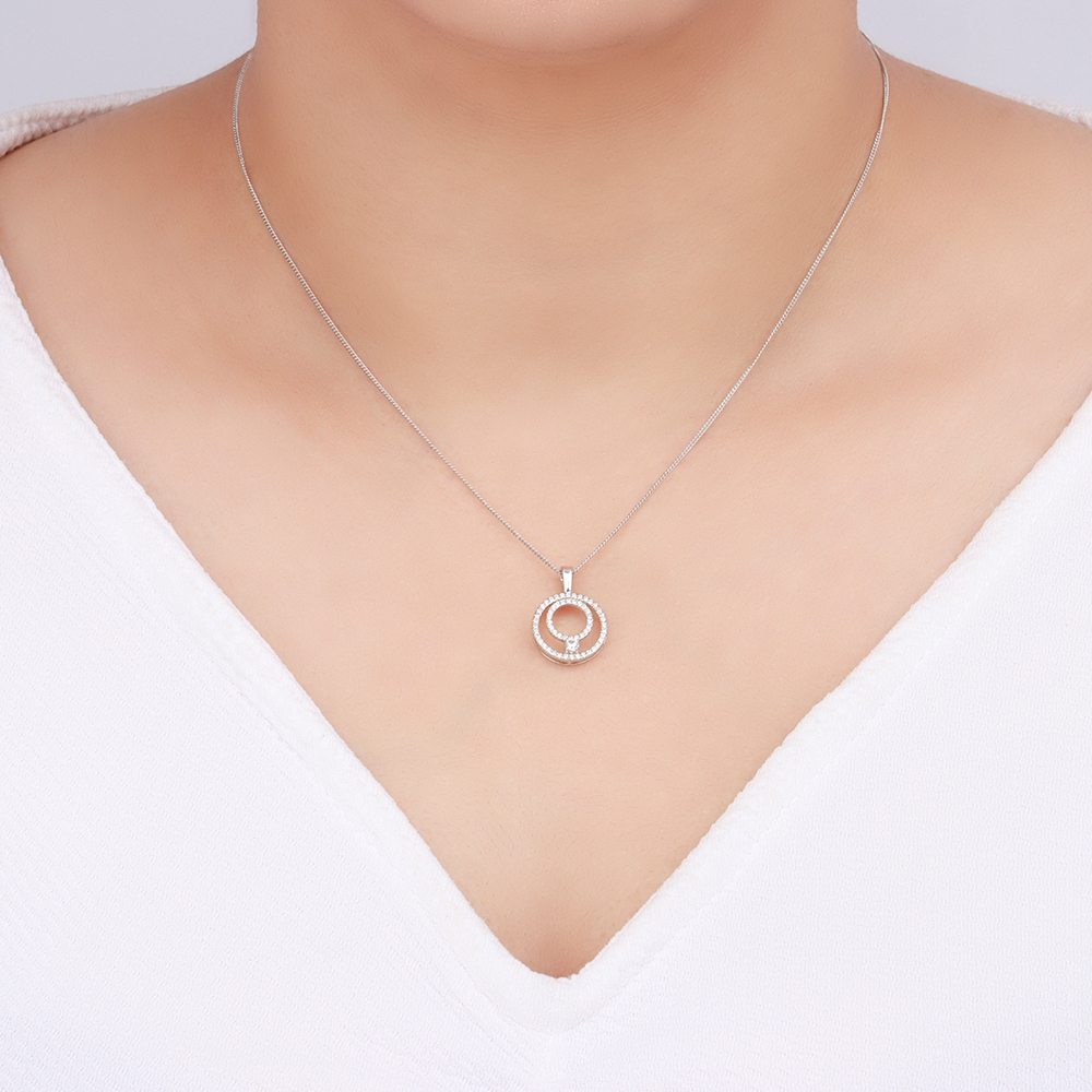 4 Prong Round Love of Circle Pendant Necklace