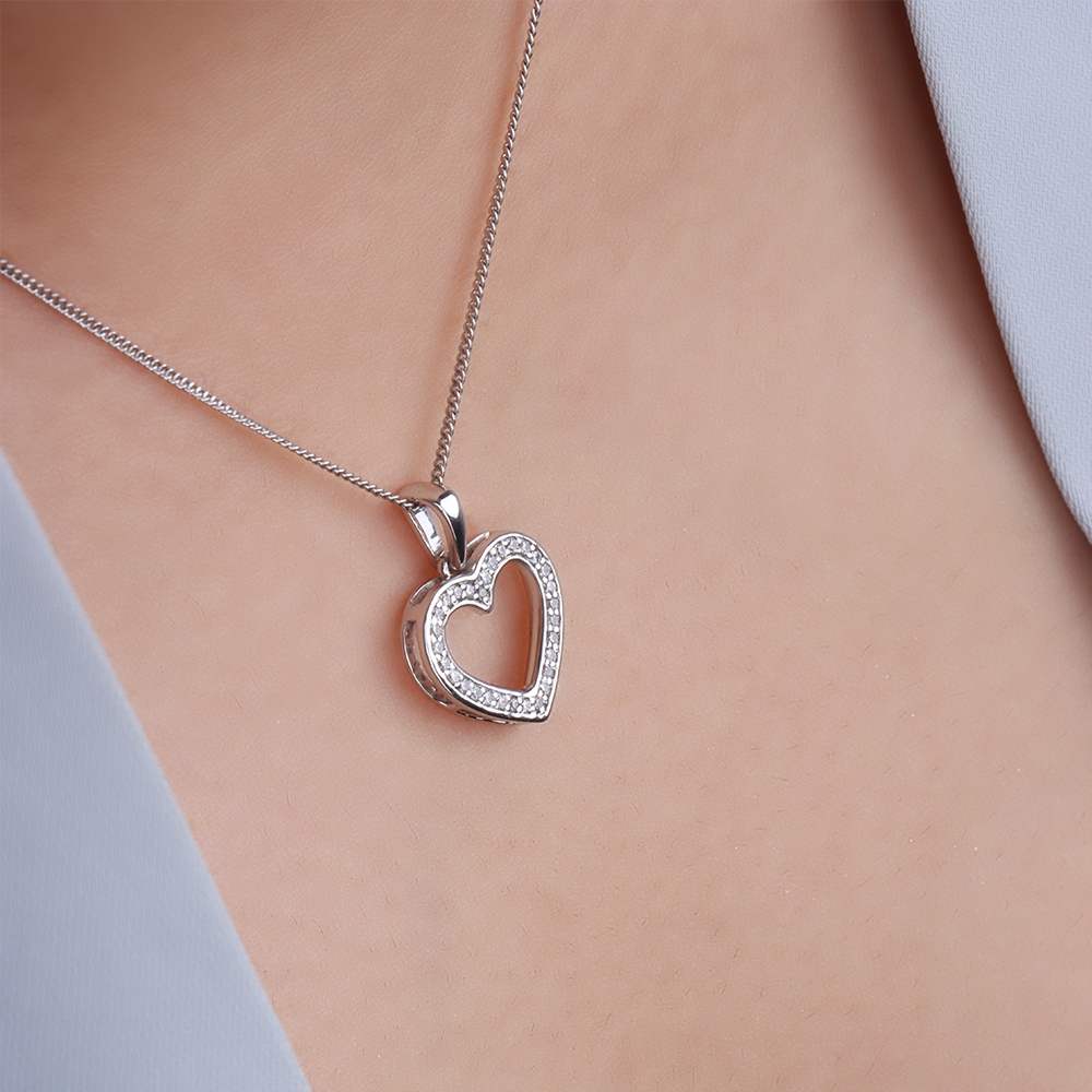 Pave Setting Round rubover Heart Pendant Necklace