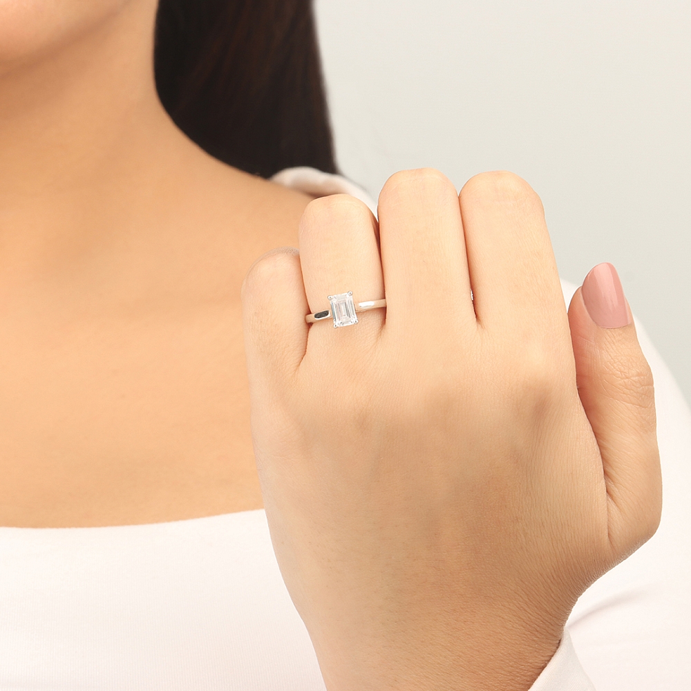 Emerald Pointy bridge Engagement Rings