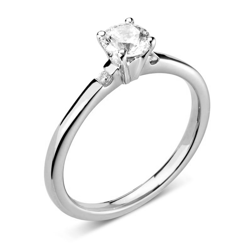 Prong Setting Round Side Diamond Engagement Ring