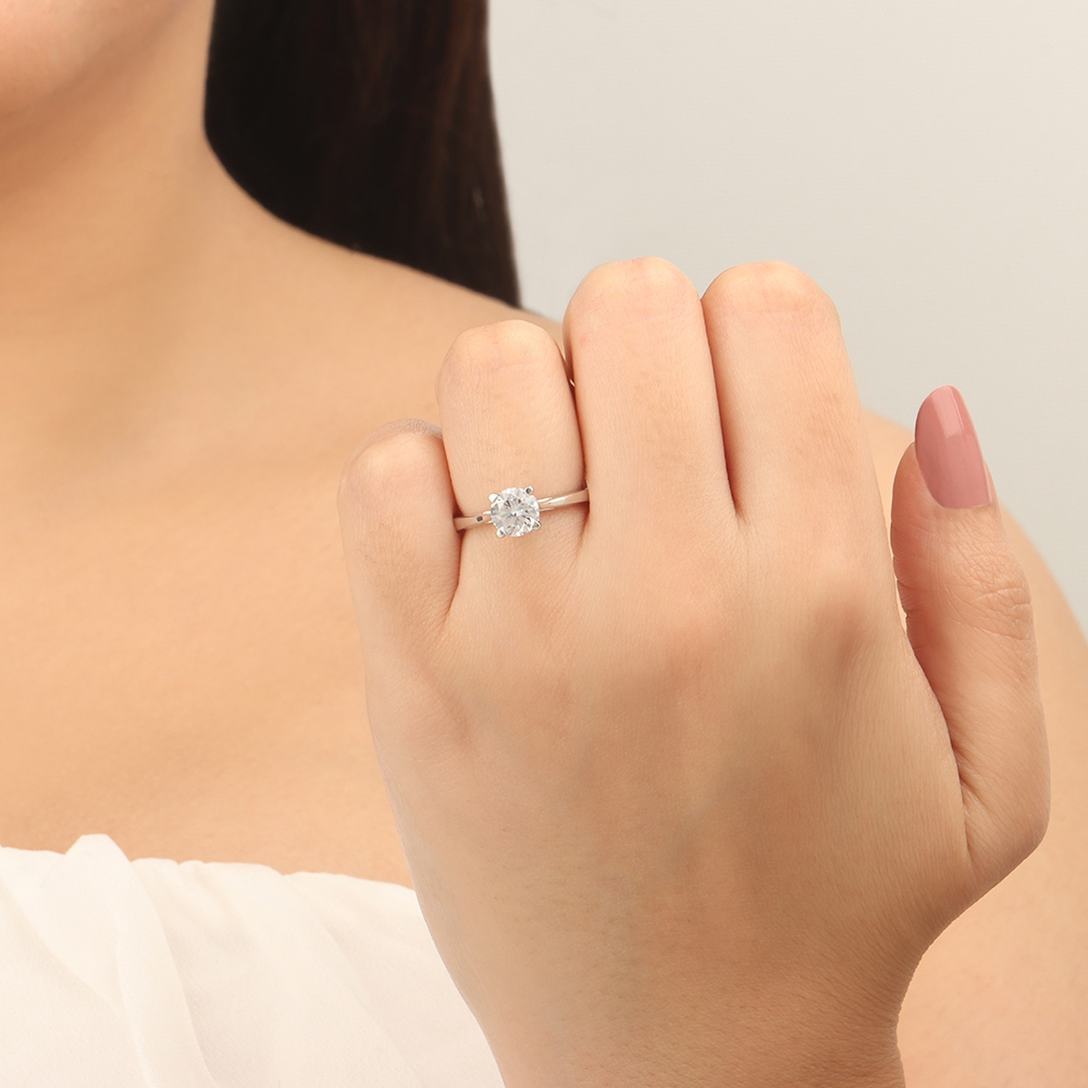Round Delicate tapering shoulder Engagement Rings