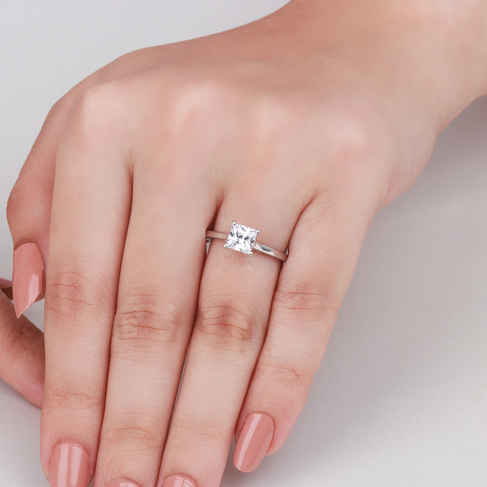 Princess Basket Straight Shoulder Lab Grown Diamond Solitaire Engagement Ring