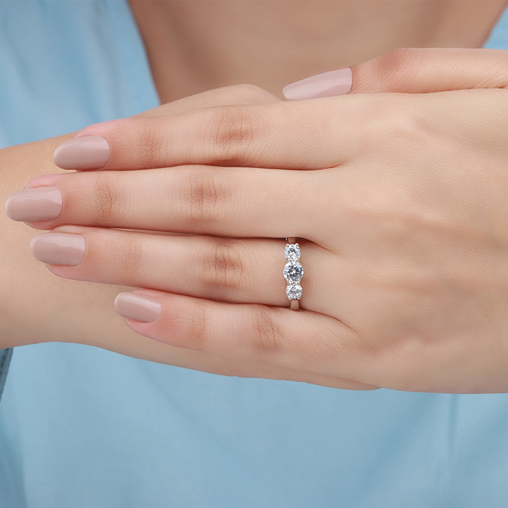 4 Prong Round Rose Gold Cross Over Claws Three Stone Diamond Ring