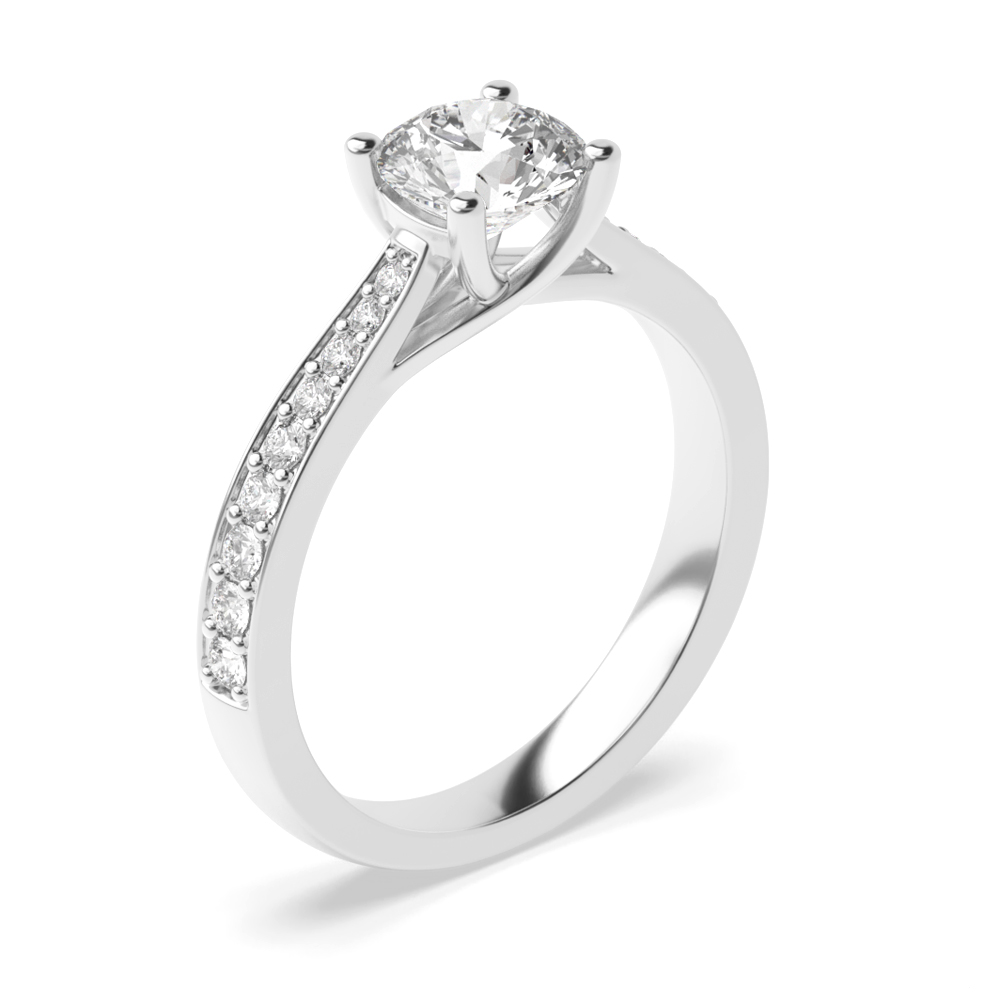 Classic Tappering Shoulder Side Stone Diamond Engagement Rings
