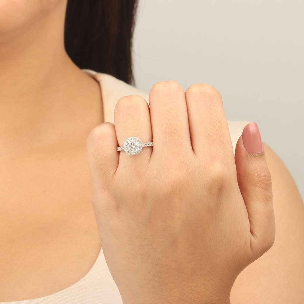 Round Shoulder set Engagement Rings