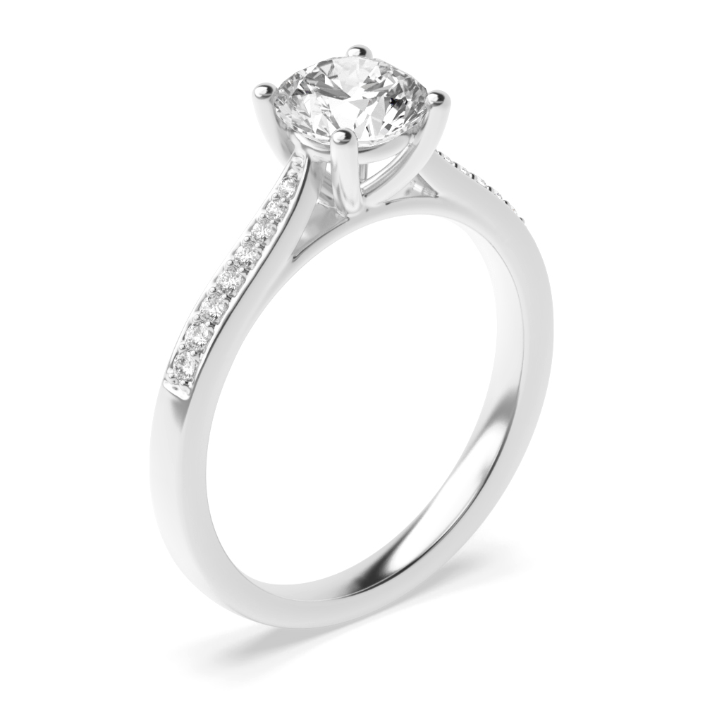 Tapering Down Shoulders Set Side Stone Diamond Engagement Ring