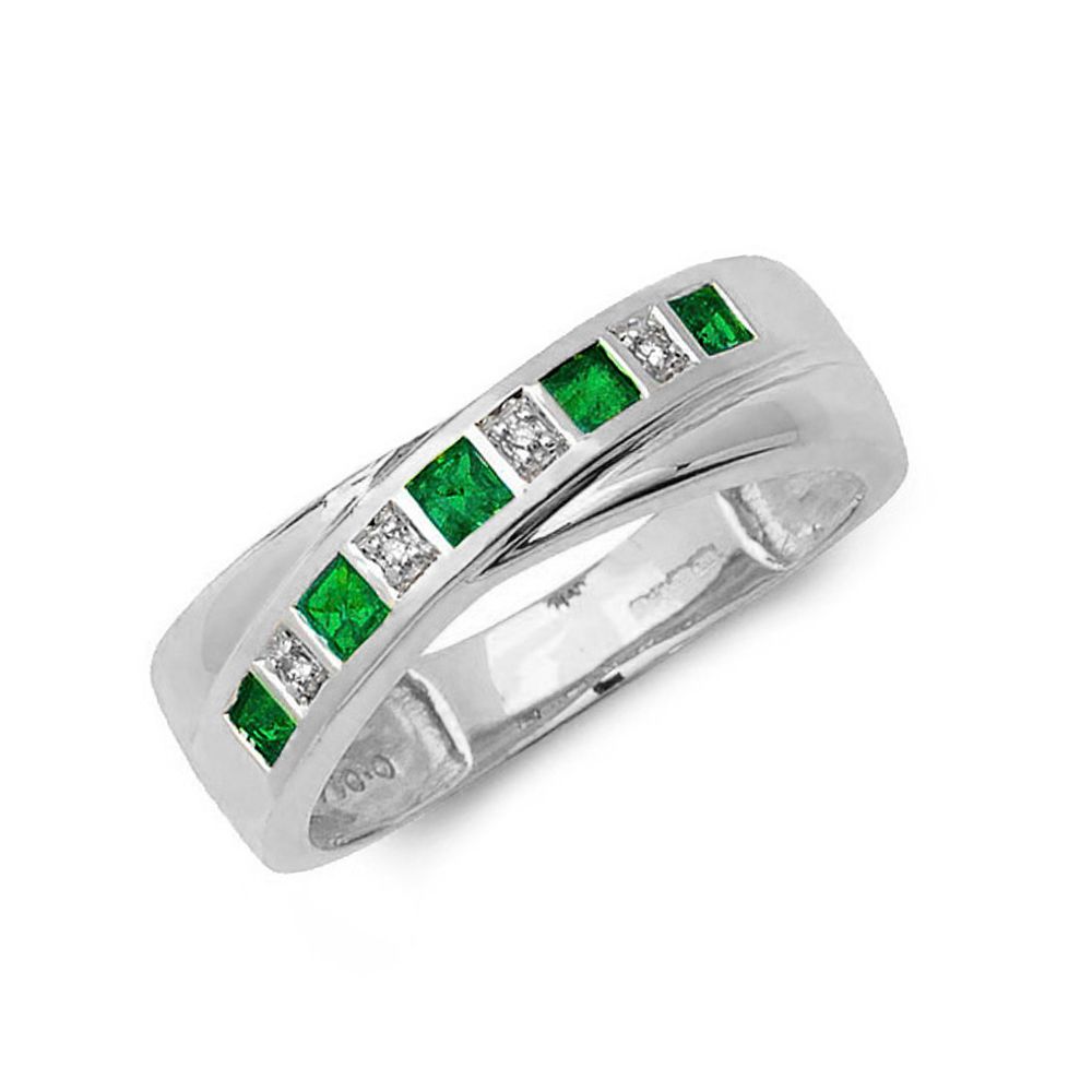 Cross Over Diamond and emerald ring