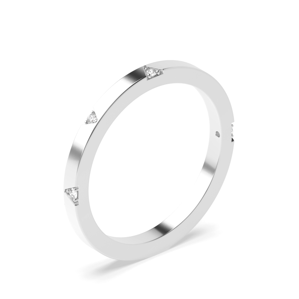 Pave Setting Round Shape Triangle Cut Diamond Wedding Ring (1.80mm)