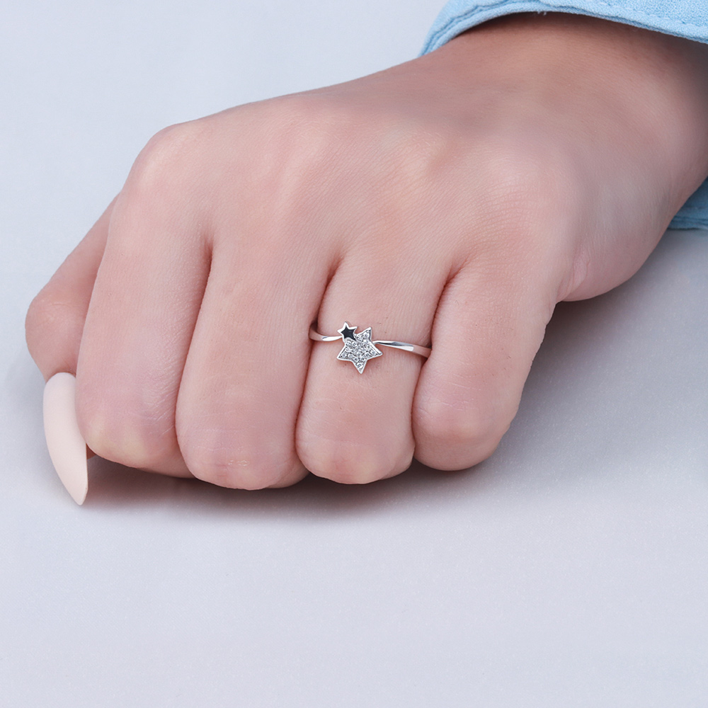 Pave Setting Round Yellow Gold Two star Cluster Diamond Rings