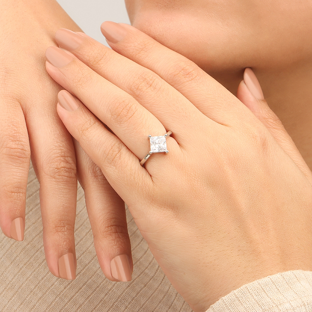 Princess N-w-e-s Moissanite Engagement Rings