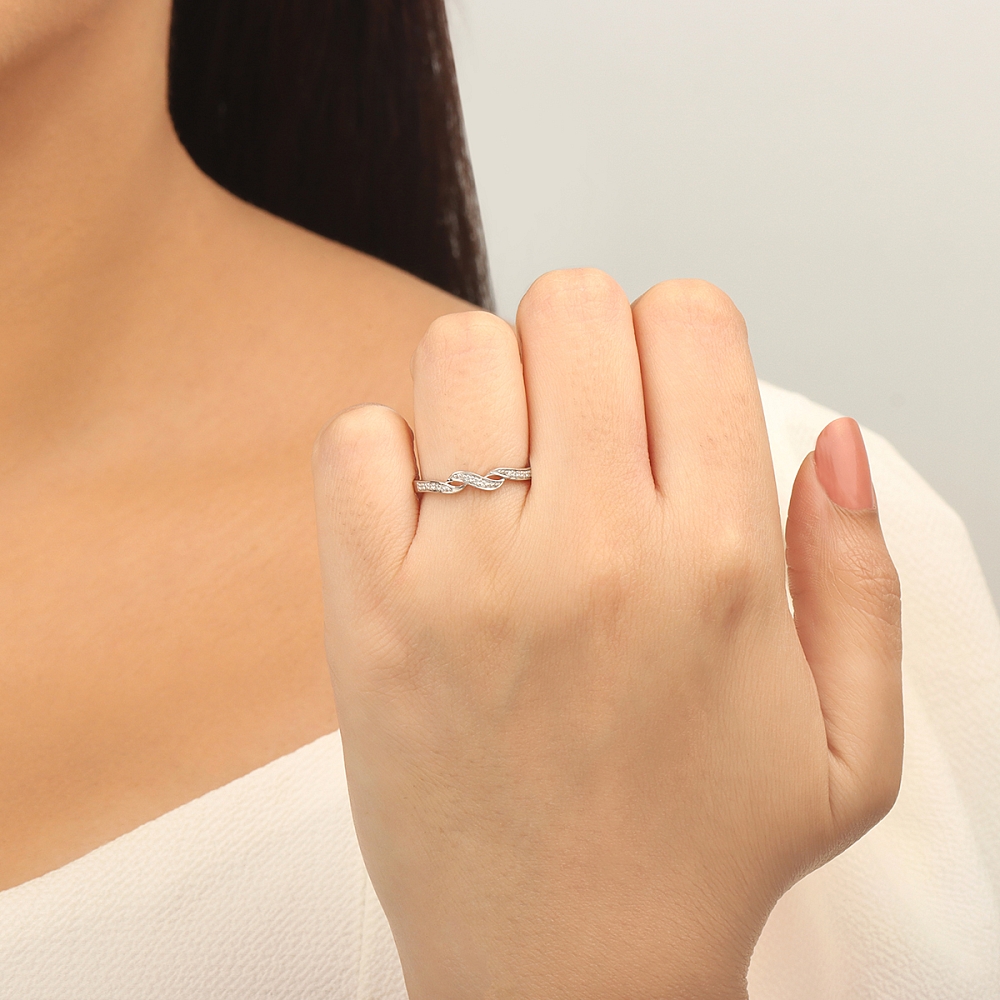 Pave Setting Round Platinum Unqiue Engagement Rings