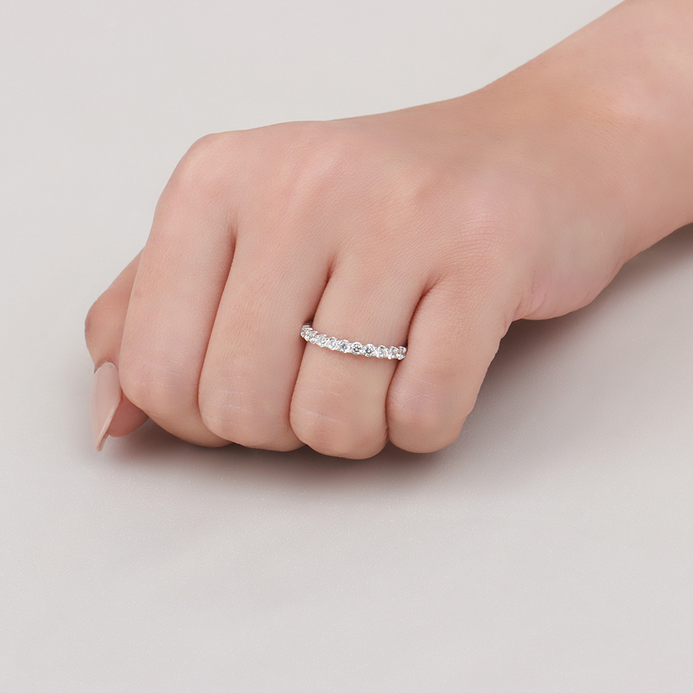 4 Prong Round Solitary Glow Half Eternity Diamond Ring