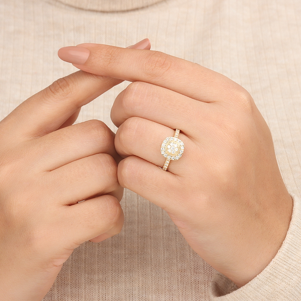 Pave Setting Round Radiantique Moissanite Engagement Rings