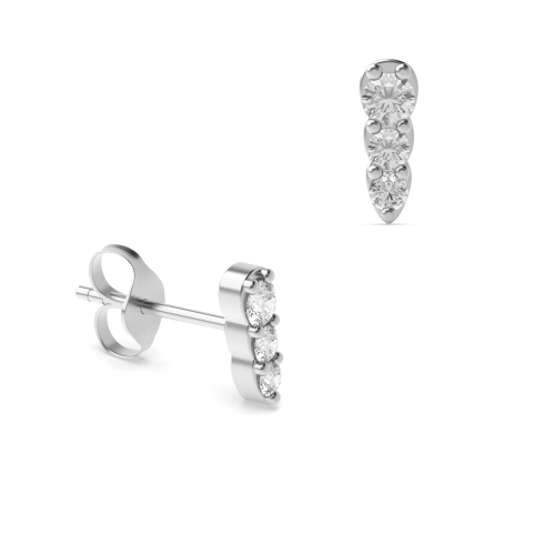 4 Prong Round White Gold Graduating 3 stone Diamond Earrings