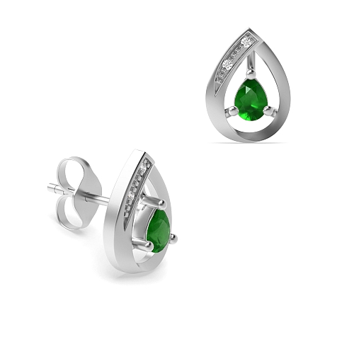 Prong Pear Dazzling stud Diamond Earrings