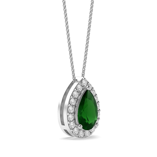 3 Prong Elegant Emerald Pendant Necklaces