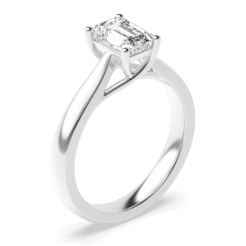 Yellow Gold Engagement Rings  With Brilliant Cut Round Solitaire Diamond