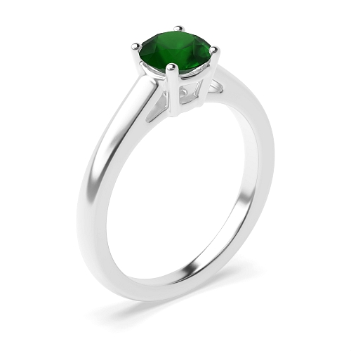Basket set classic Emerald Engagement Rings