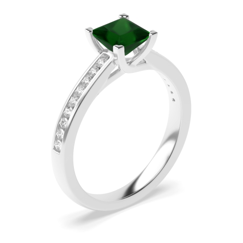 4 Prong Princess Corner claws open setting Emerald Engagement Rings