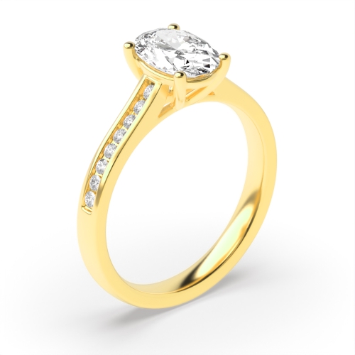 4 Prong Oval Yellow Gold Classic setting Engagement Rings