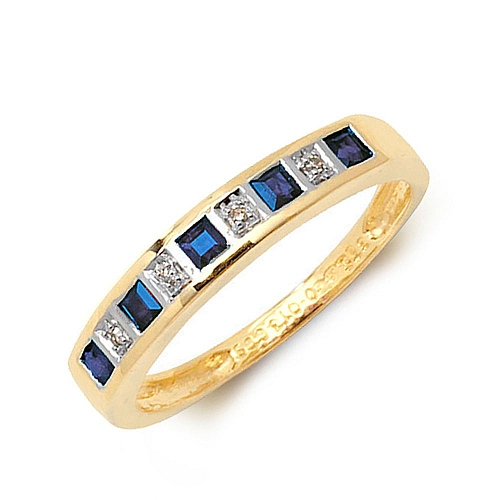 Bezel Setting Princess Yellow Gold Squared diamond and Lab Grown Diamond Rings