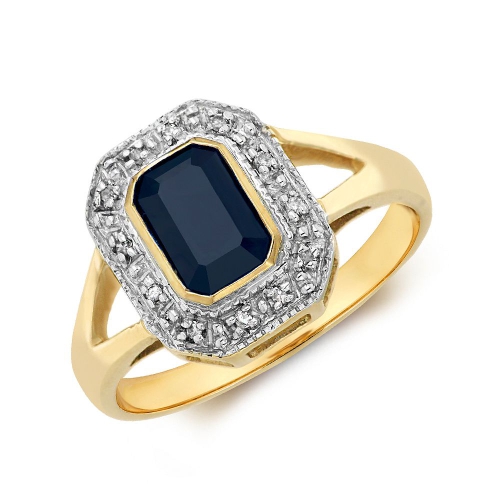 Bezel Setting Emerald Yellow Gold Spilt shoulder diamond and Lab Grown Diamond Engagement Rings