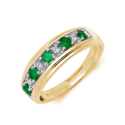 Pave Setting Round Yellow Gold 4.0mm Rubover diamond and Lab Grown Diamond Rings