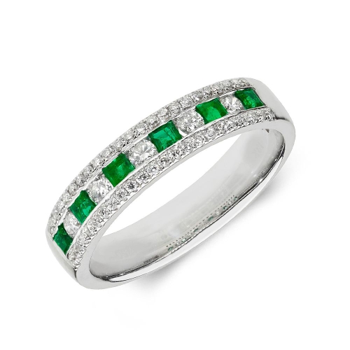 Pave Setting Round Emerald Gemstone Diamond Rings
