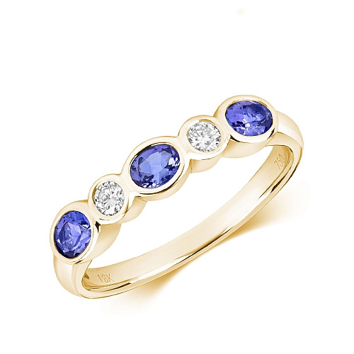 Bezel Setting Oval Yellow Gold 5 stone round diamond and Lab Grown Diamond Rings