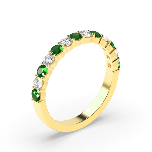 4 Prong Round Yellow Gold Shared claws alternate diamond and Lab Grown Diamond Rings