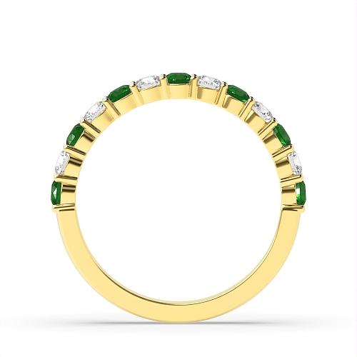 4 Prong Round Yellow Gold Shared claws alternate diamond and Lab Grown Diamond Rings