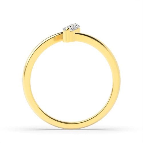 4 Prong Round Yellow Gold Vertical line Engagement Rings