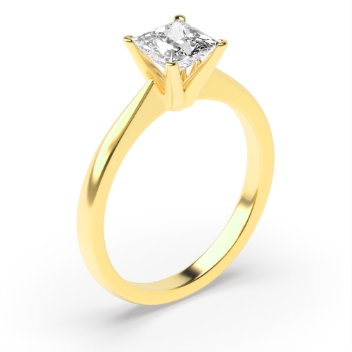 The exquisite 4-prong setting on this princess cut solitaire ring