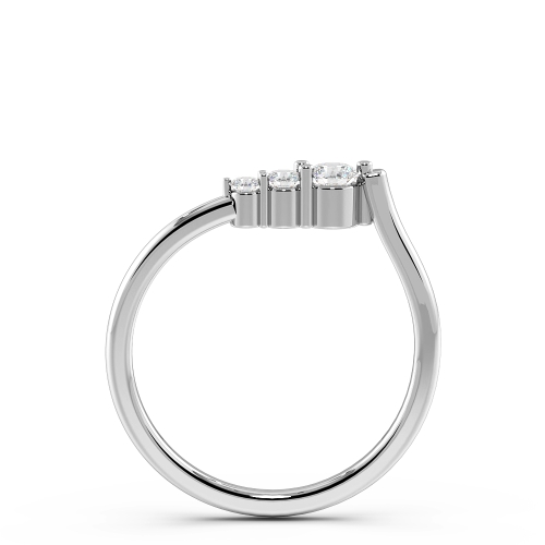 4 Prong Round Graduating Diamond Rings