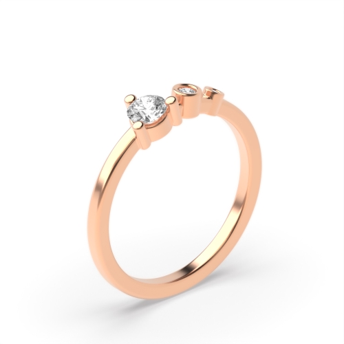 4 Prong Graduating Designer Trilogy Ring Engagement Rings
